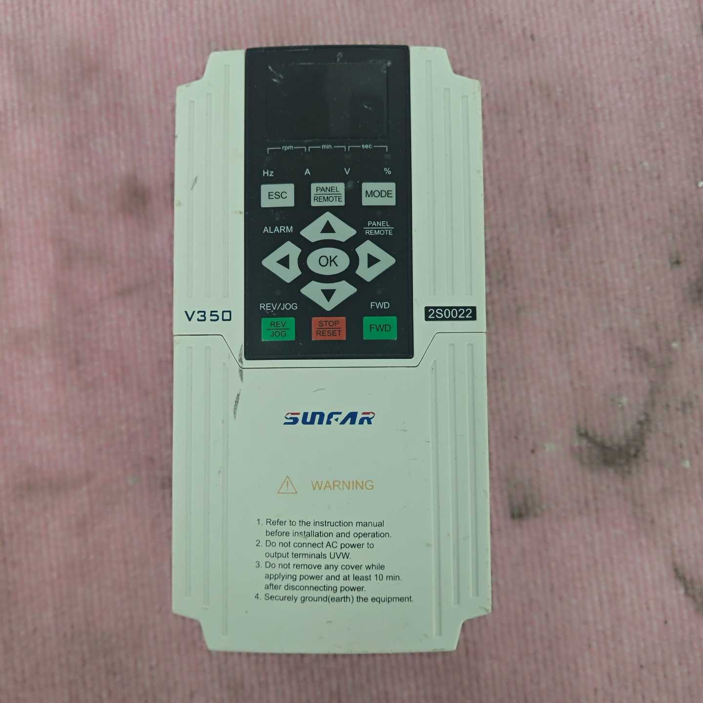 出售四方变频器V350-2S0022，3.8KVA，10A，--议价商品