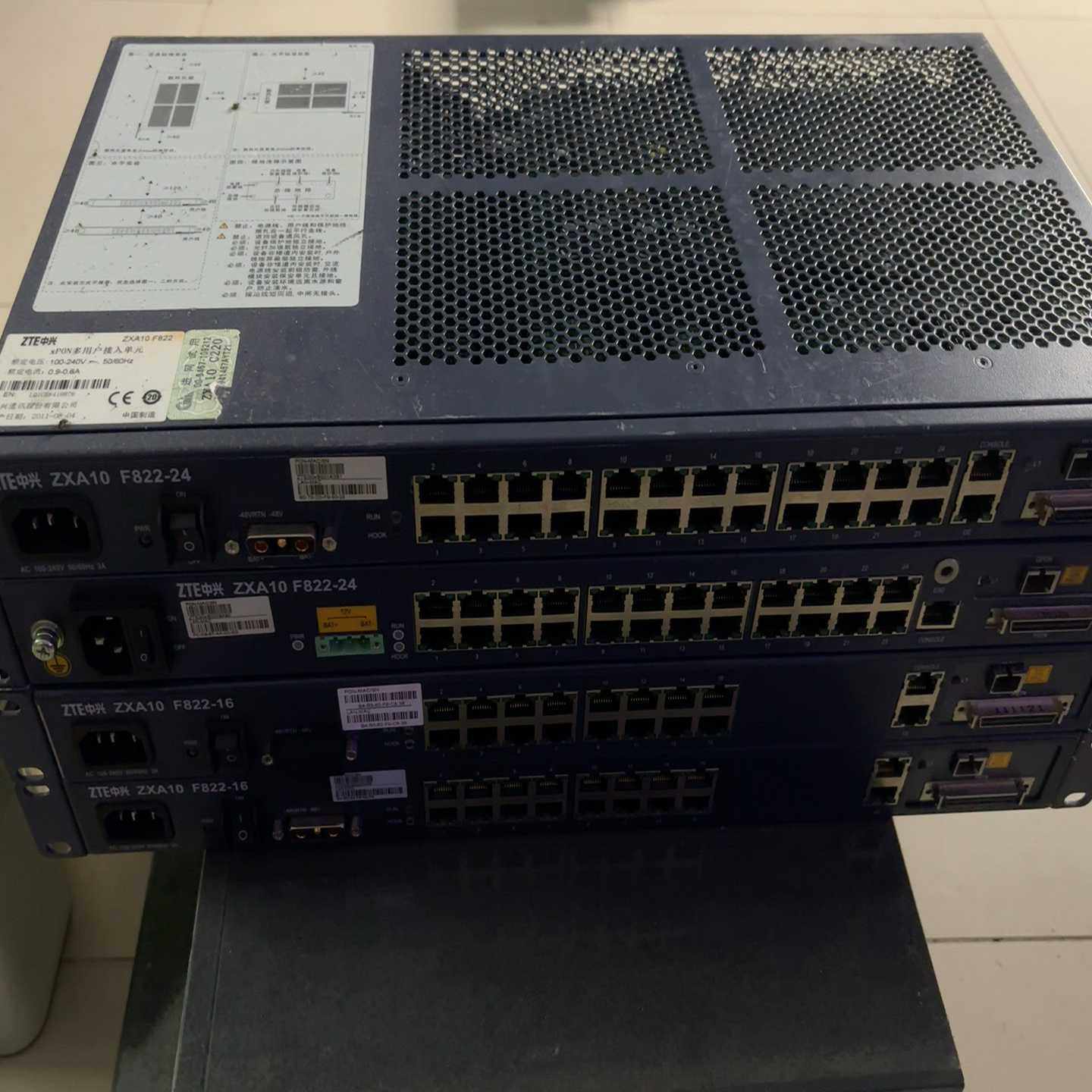 中兴ZXA10F822-24网络交换机2台，ZXA10--议价商品