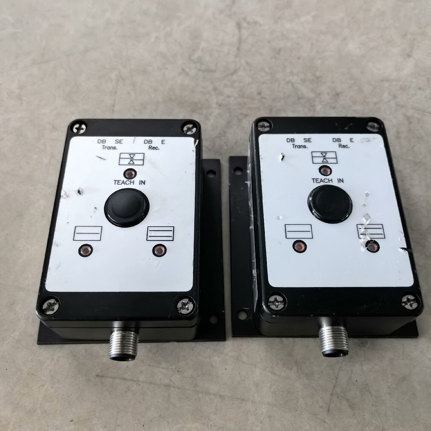 议价Leuze劳易测传感器单双张传感器VDB112B6P纸张议价