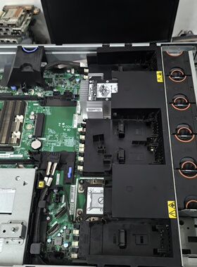 联想SR6502.5寸8盘带四口网卡单散热器双75议价