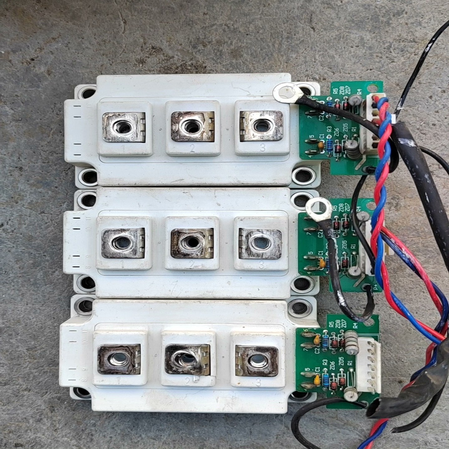 议价MACMIC模块MMG150D120B6TN，有3个，功能正