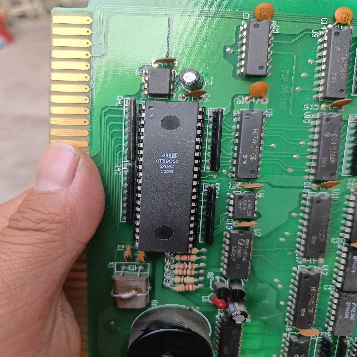 AT89C52，就一个看上联系询价