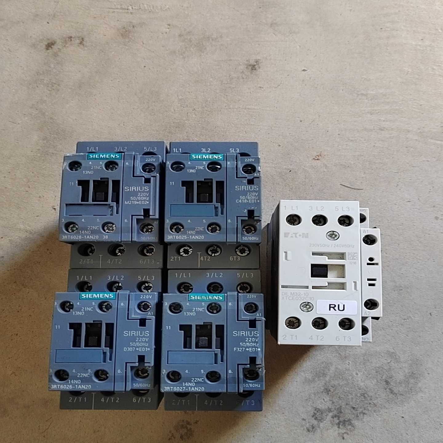 议价西门子接触器3RT6025一1AN20（3只），6023（3