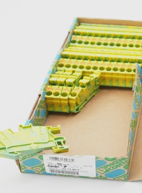 29xPhoenixContactPTI6-PE3213966Installations-Schutzlei