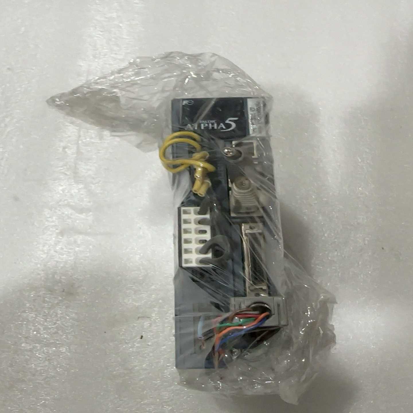 【议价】富士驱动器RYT201D5-VS2，200瓦，实物图片，功适用