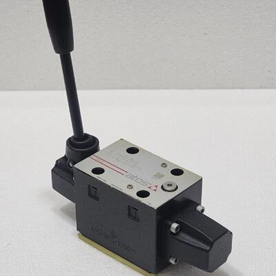 Vanne Directionnelle ATOS DK1140 50 3 Positions  Levier Manu