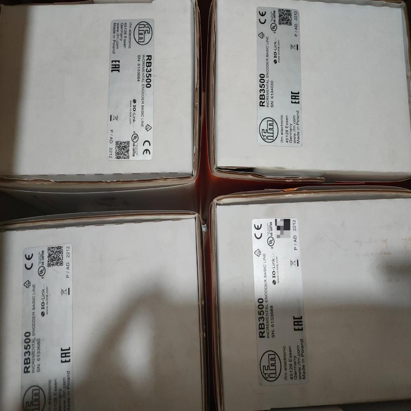 询价易福门编码器RB3500，全新原装正品，现货四个未拆封，需要