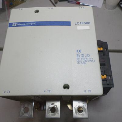 TELEMECANIQUE CONTACTOR  3 POLE MASSIVE 280Kw at 415AC  700a