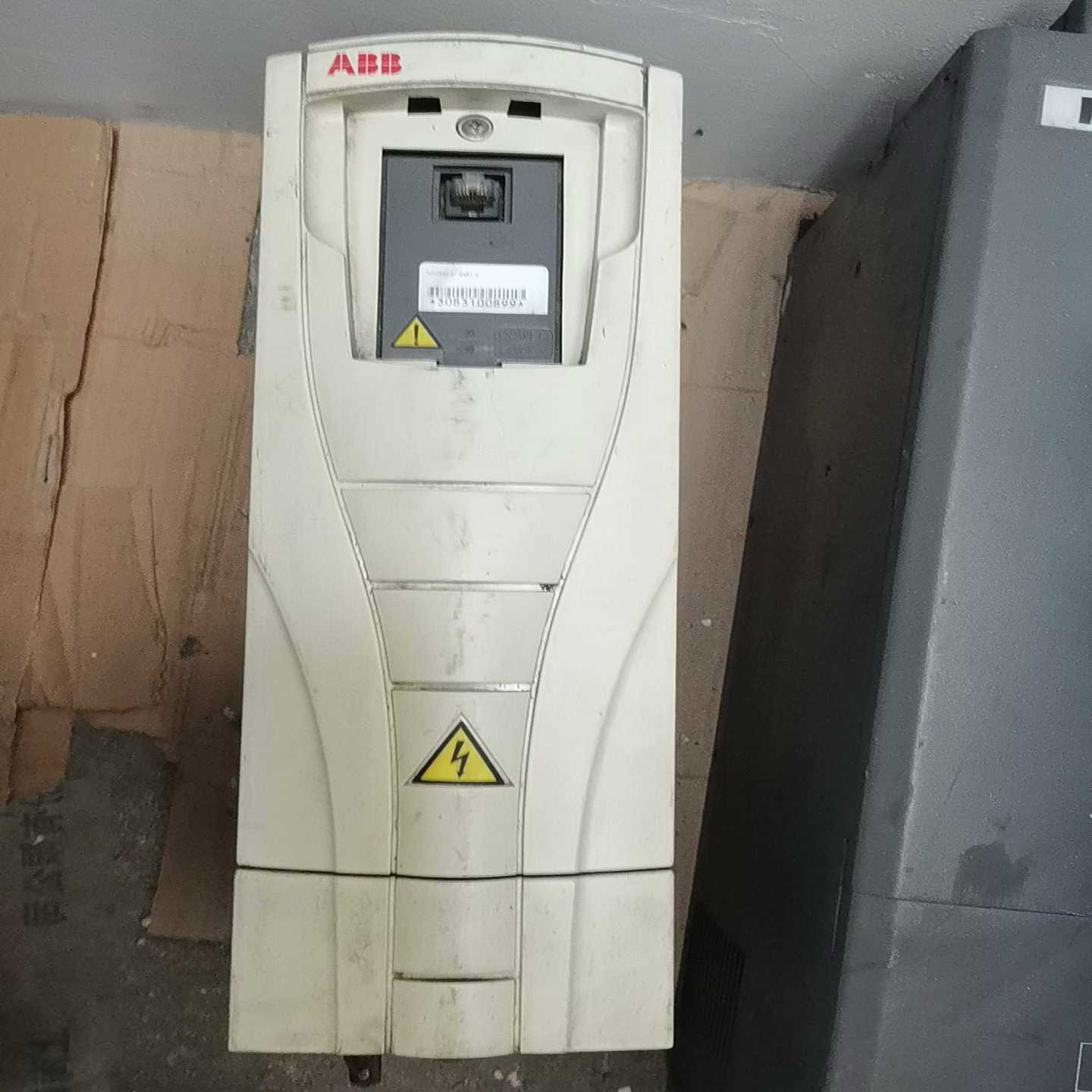 【请询价】ABB变频器ACS550-01-04A1-4  15kw