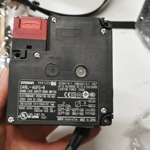 【议价】电磁锁安全门开关D4NL-2GFG-B 4GFG-B适用816