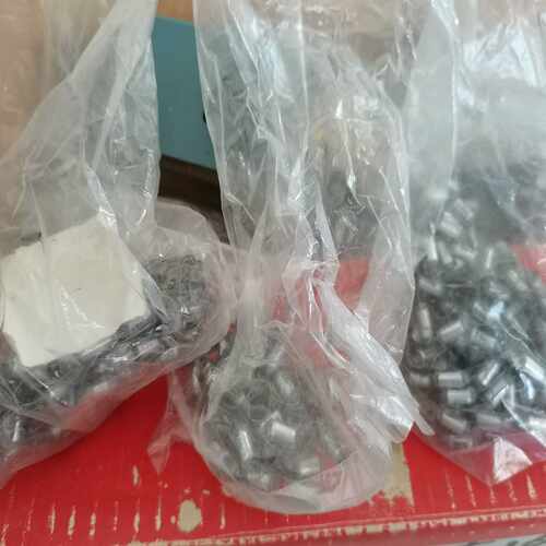 精密电容，精度±0.5 150PF 750 1300 150~询价