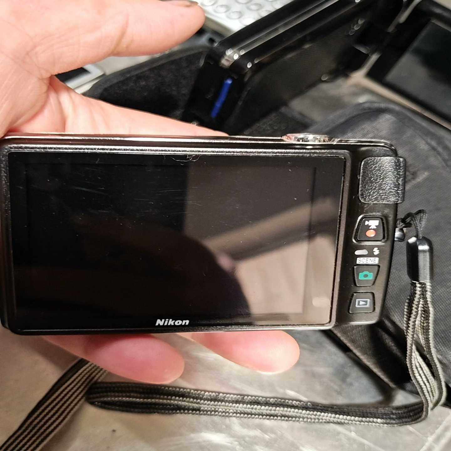 尼康S4300，有电池和内存卡，没有充电器实物如图议价-询价客服