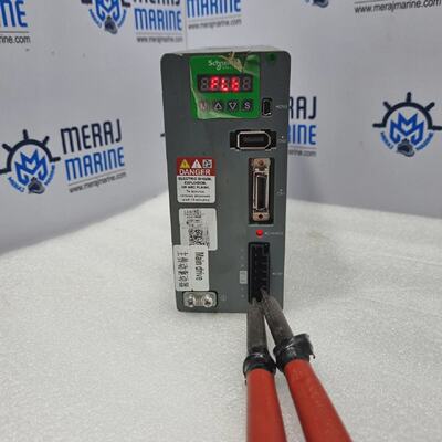 Controlador De Servo De Movimiento Schneider LXM16DU10M2X 1.