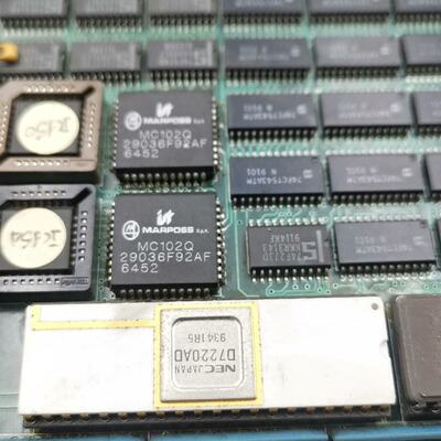 Intel i486 DX A80486DX-33，1989--议价商品