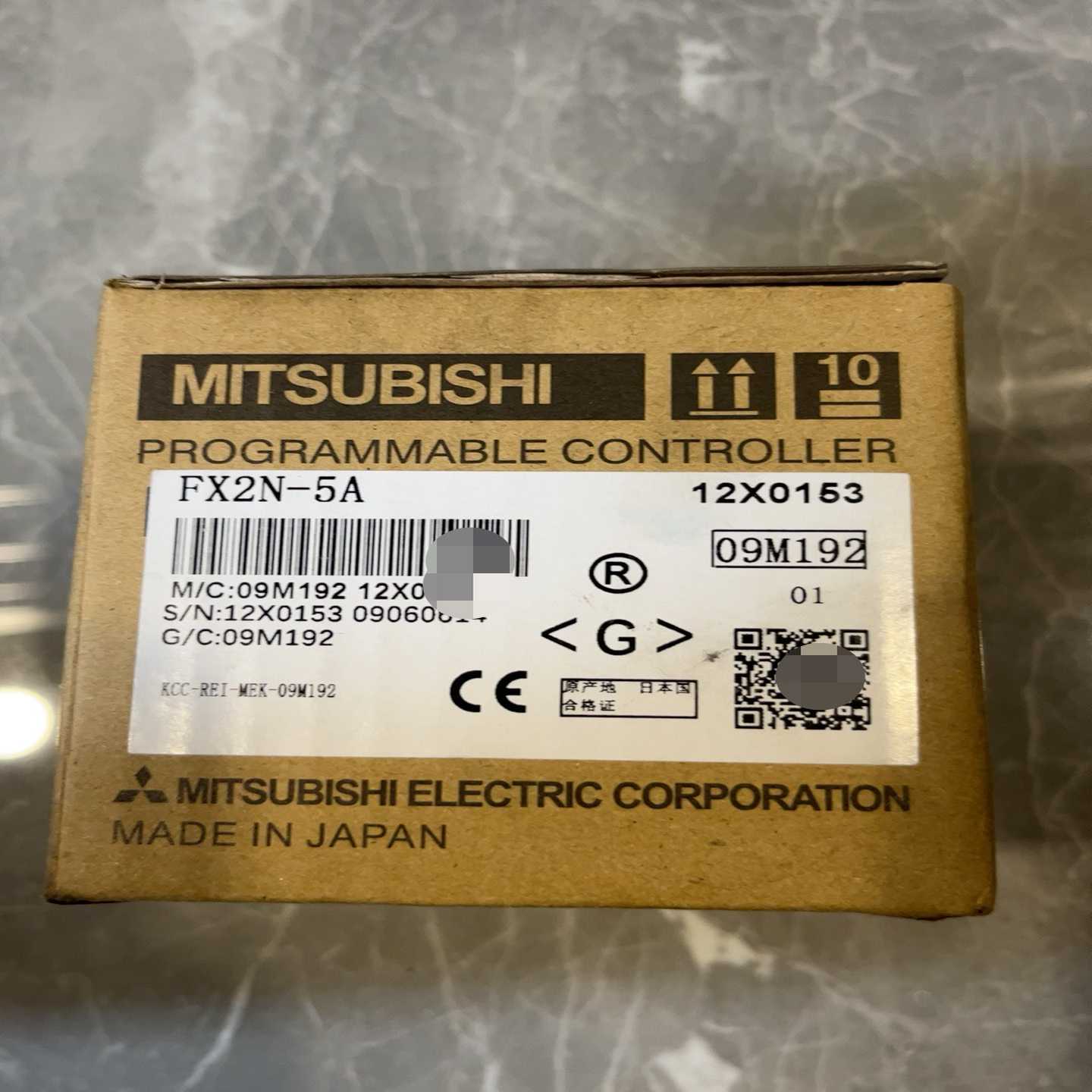 询价日本原装三菱PLC模块FX2N-5A，全新未拆封，带原厂包