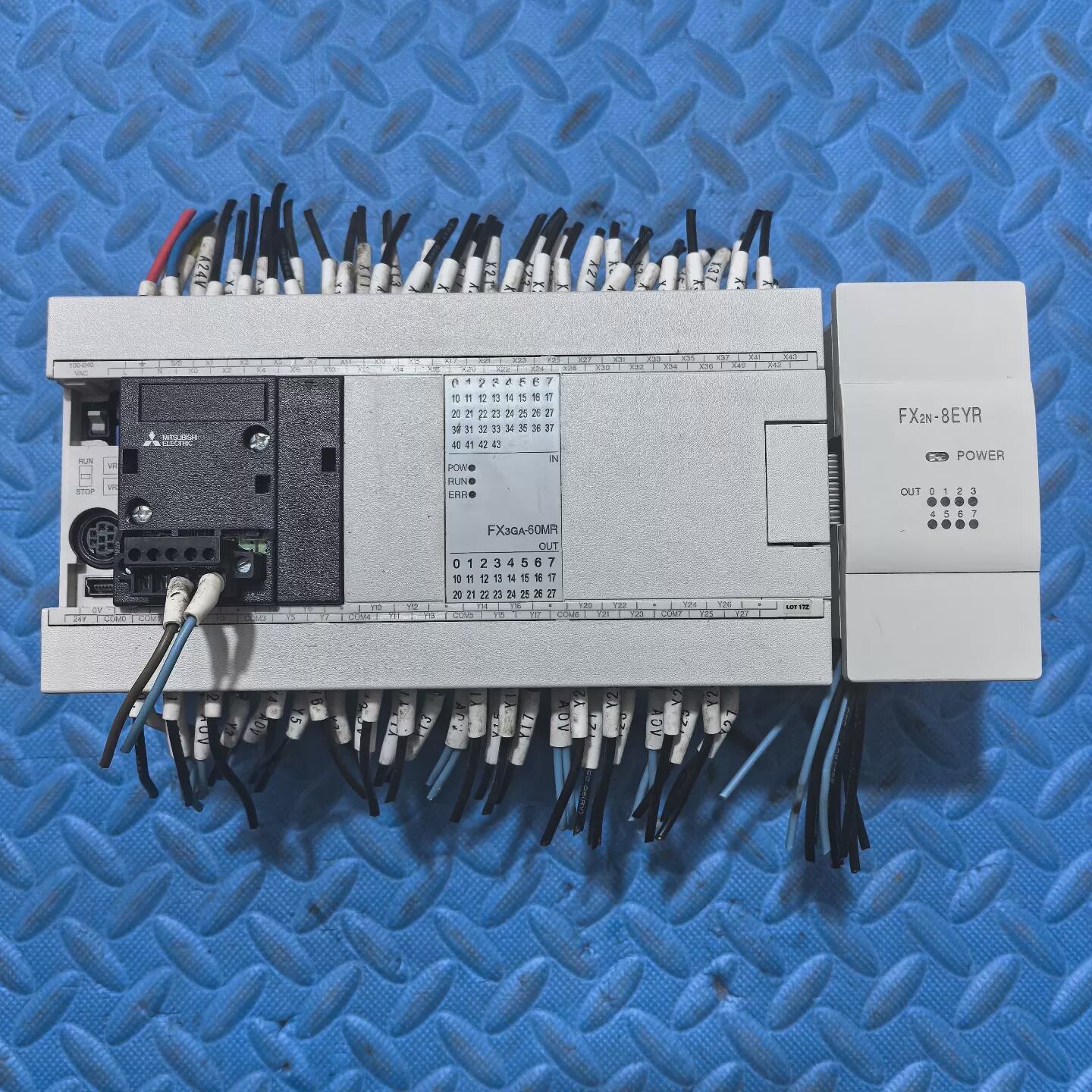议价Mitsubishi Eleric PLC 型号FX3G