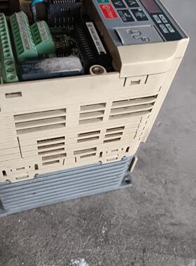 安川变频器CIMR-VB4A0005BBA 2.2KW/1.--议价商品