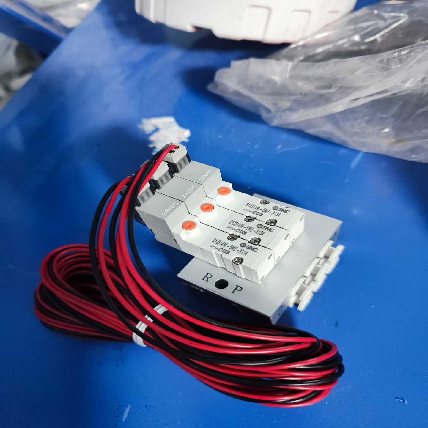 询价日本SMC电磁阀SYJ314M-5MZ-X134，三组带线