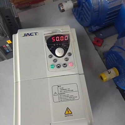 寻X艾克特变频器7.5KWAT500T37R5G011P