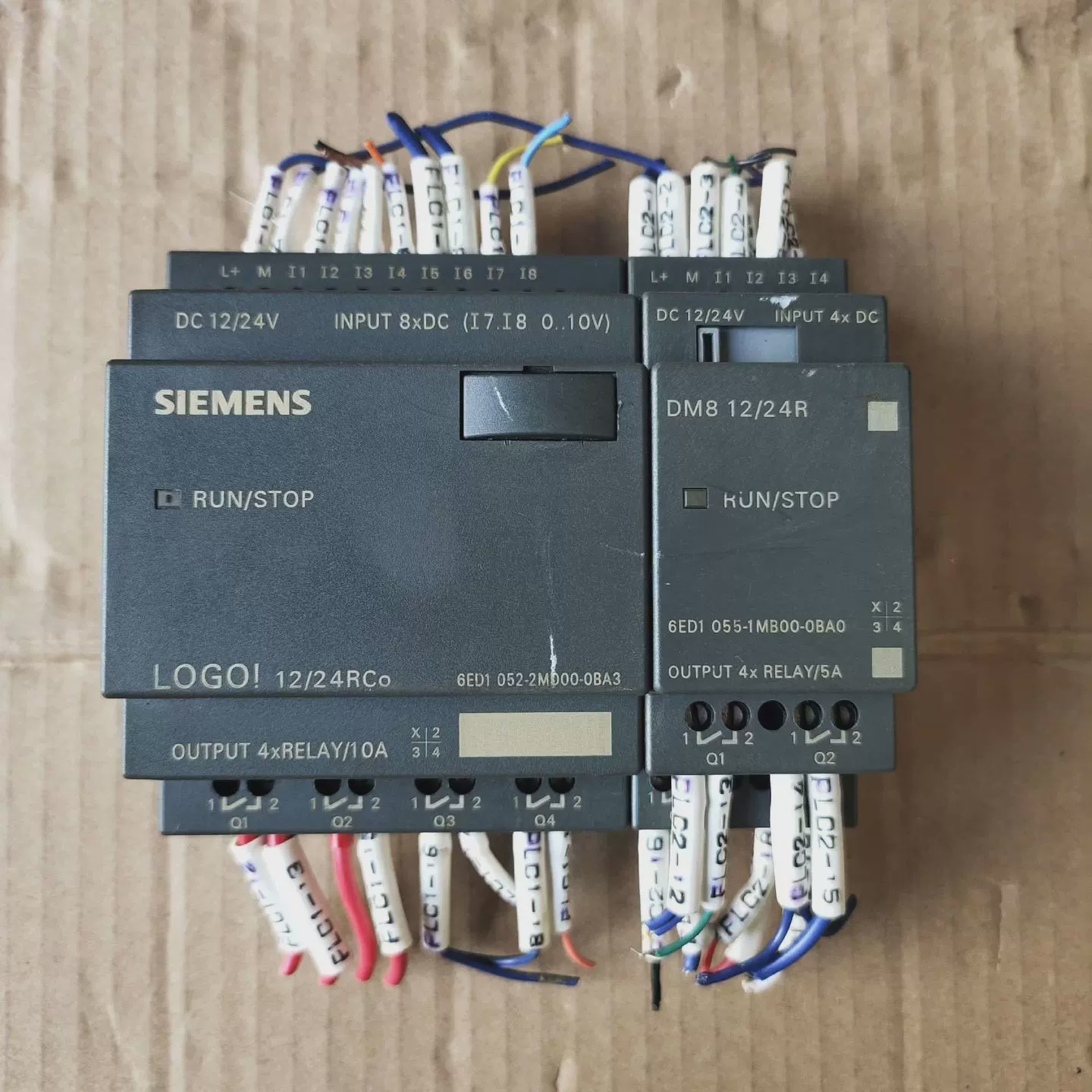 LOGO6ED1052-2M000-0BA3