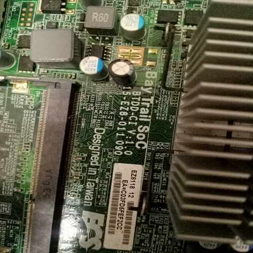 【议价】天越Y3-Z353i主板j1900cpu的