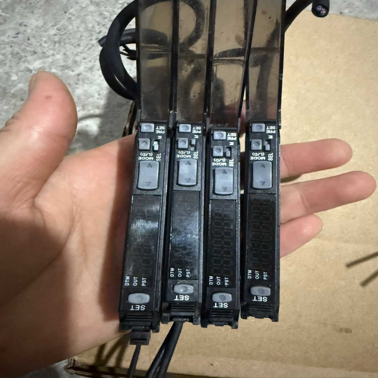 询价红朗FAS-N18数字颜色传感器，型号HL，中国制造。每个都