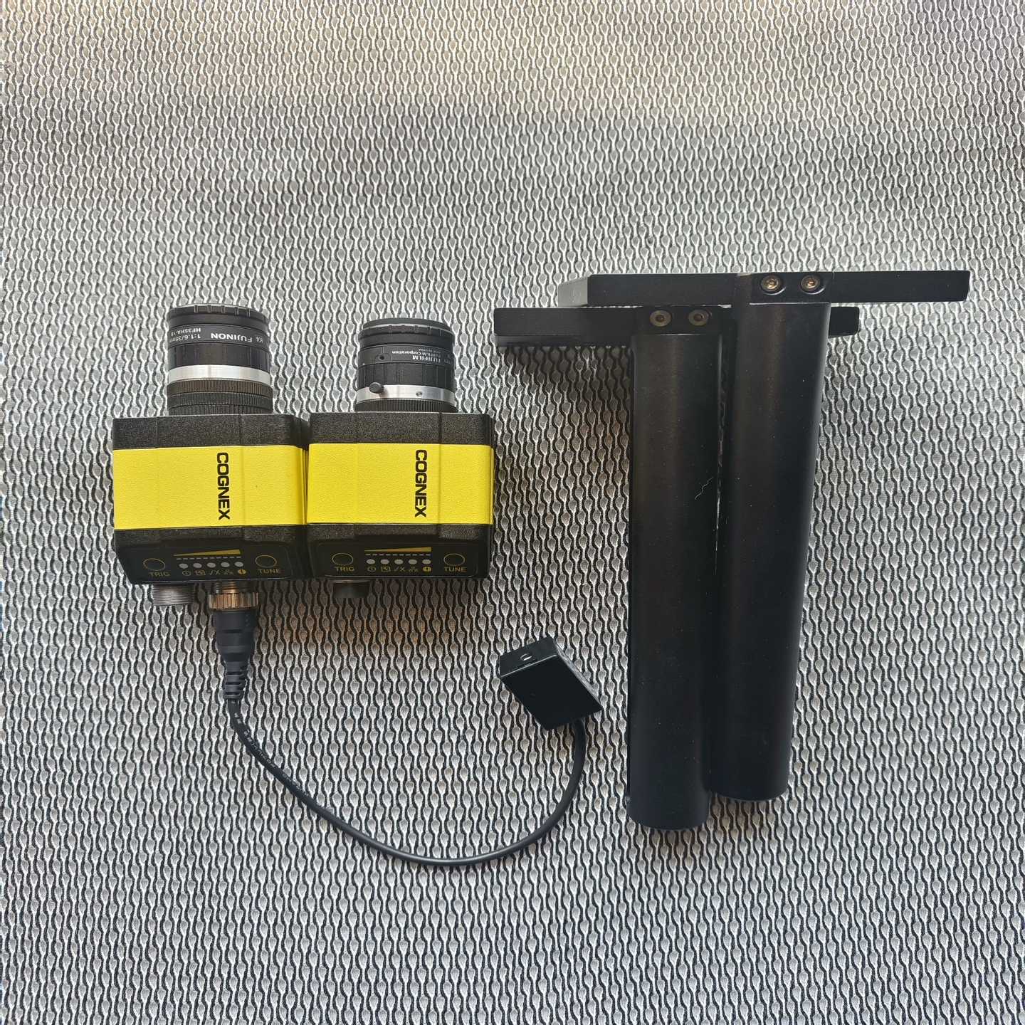 康耐视解码器，DM303X，拆下来的，有一个链接上丝纹掉适用