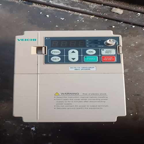 伟创变频器AC70一T3一1R5G/2R2P如图所示功能正常询价