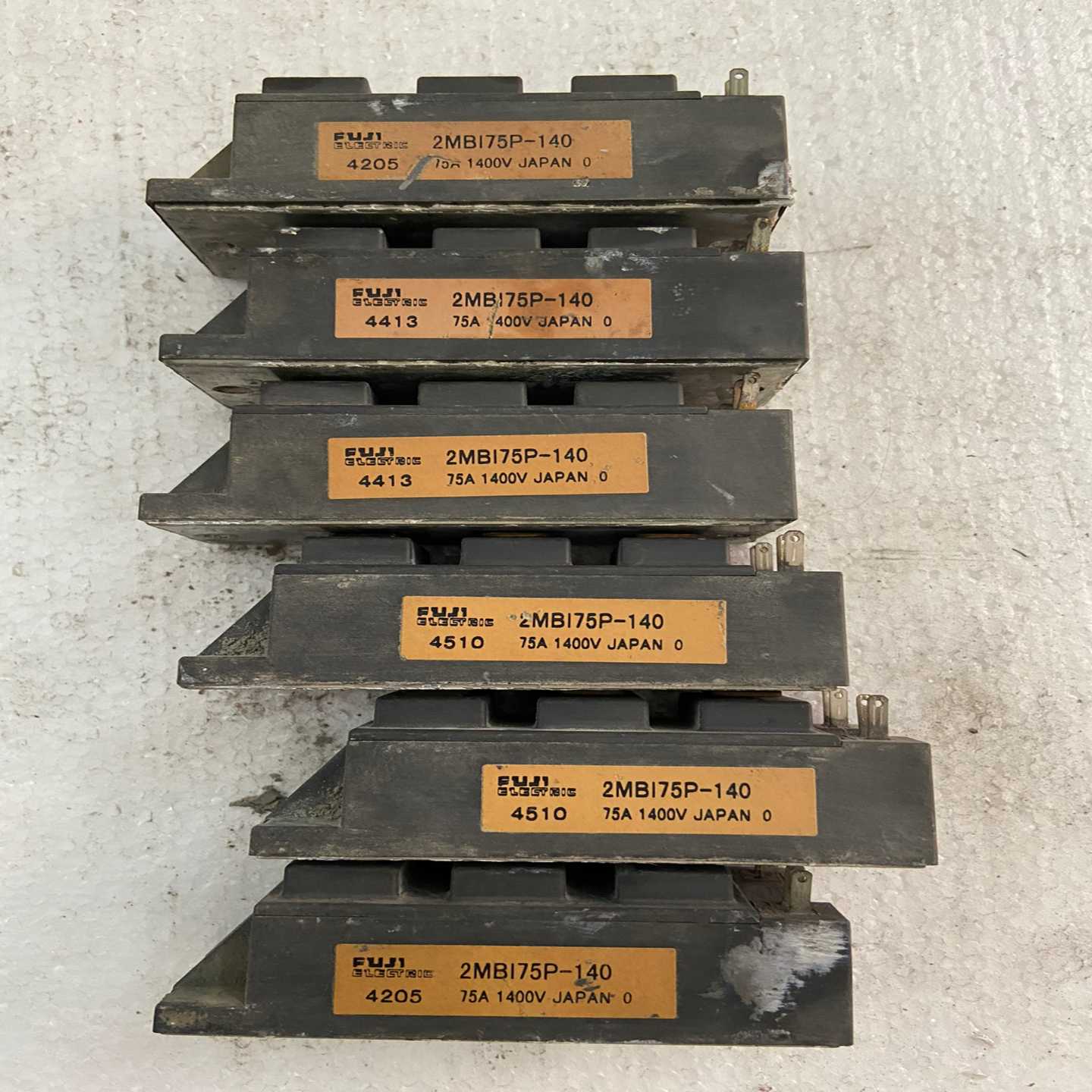 【议价】2MBI75P-140，75A1400V，IGBT，变频模块适用