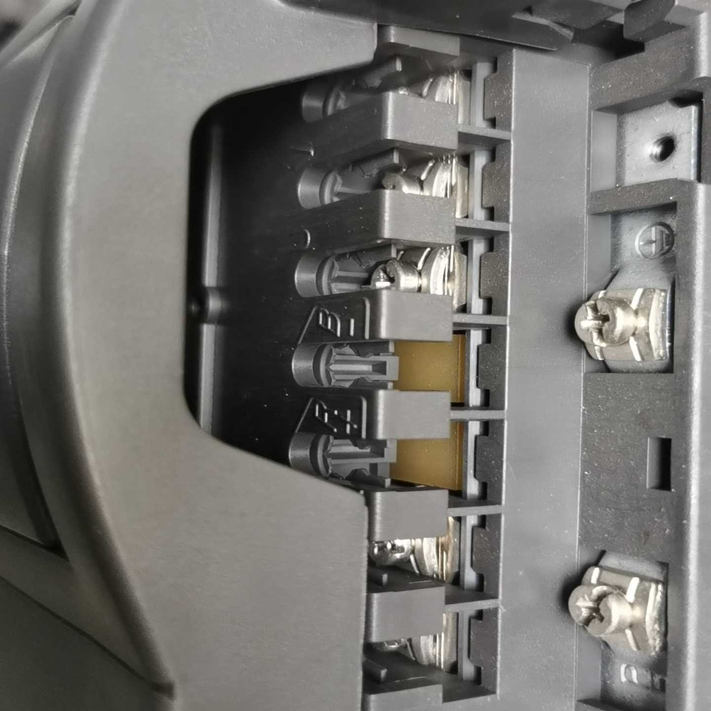 Schneiderplc控制器TM218LDA40D询价