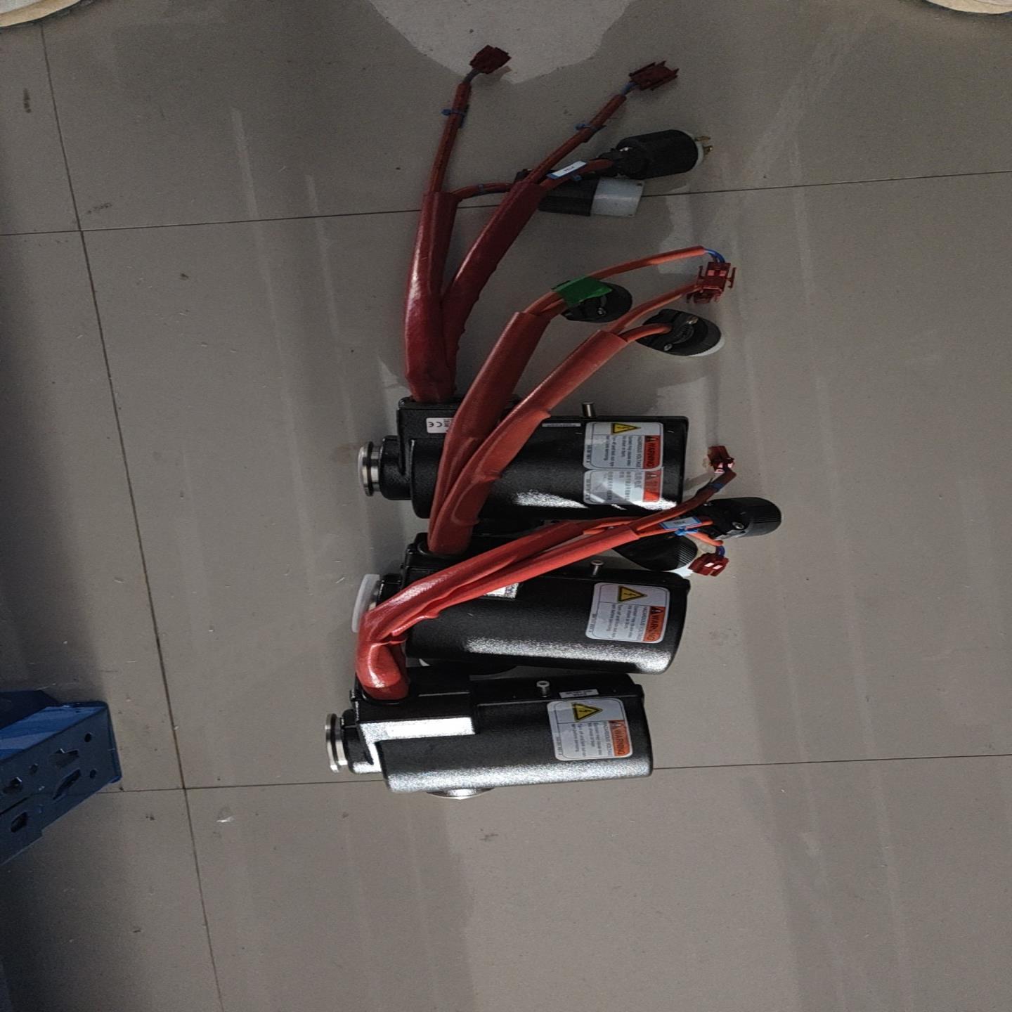 询价~【INFICON VAP040-Z 】工业级别设备，208V