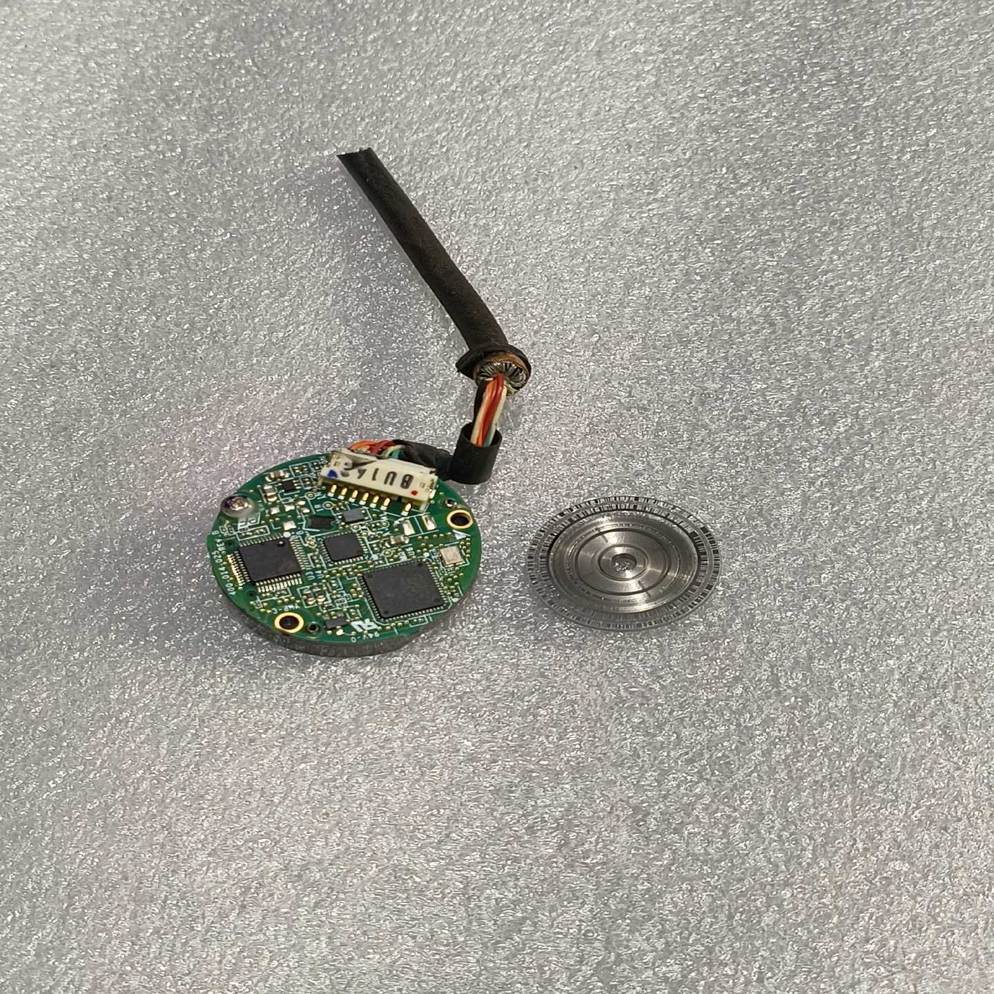 【议价】安川SGMJV-04AD编码器400-014-025适用