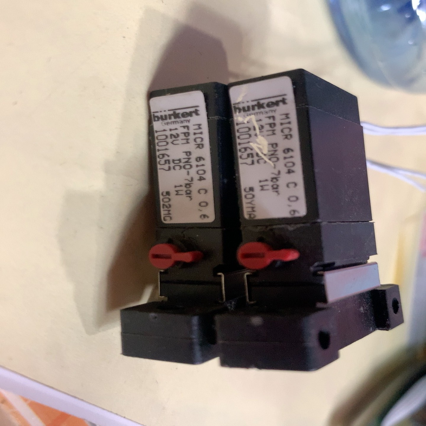 询价~宝德 burkert电磁阀 6104C ，实物所拍