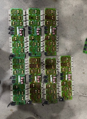 议价西门子变频器驱动板，A5E00714562。带两个模块FS4