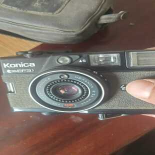 柯尼卡c35ef3胶卷相机，闪光灯正常，其它功能不包。包邮不--议价