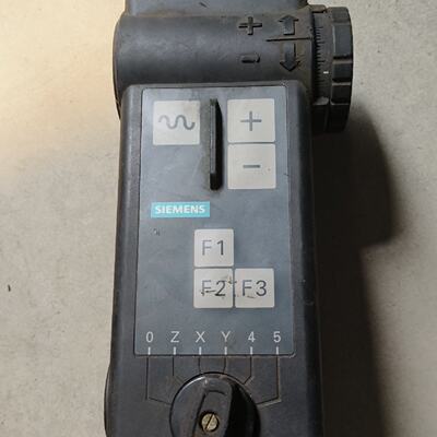6FX20071AD02电子手轮原装成色如图—议价