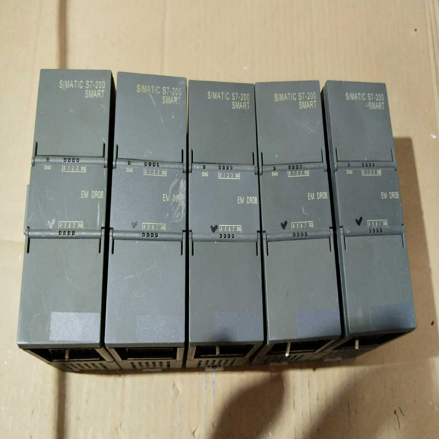 288-2DR08-0AA0。品相如图，功能包询价