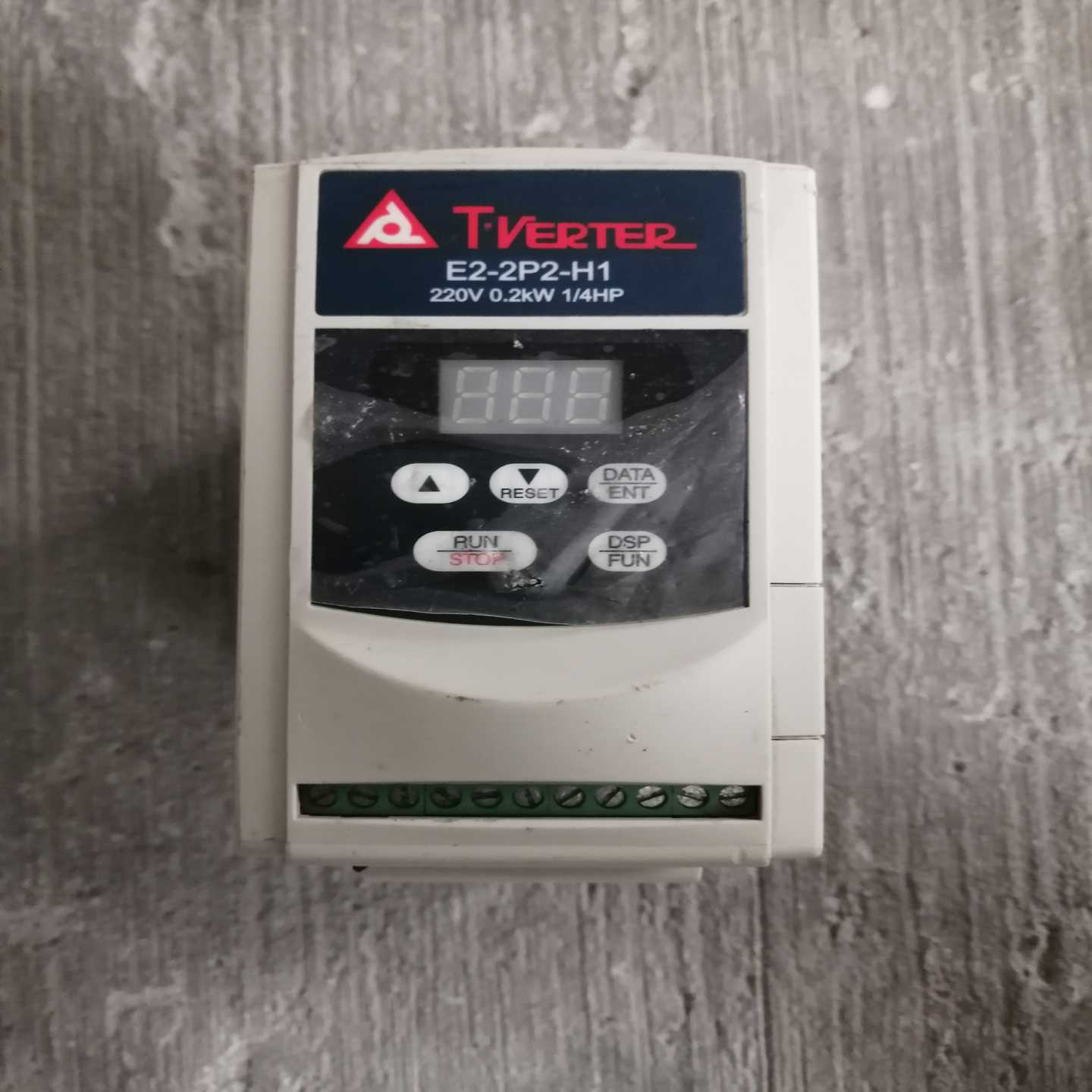 台安E2—2P2—H1220V0.2KW变频器询价