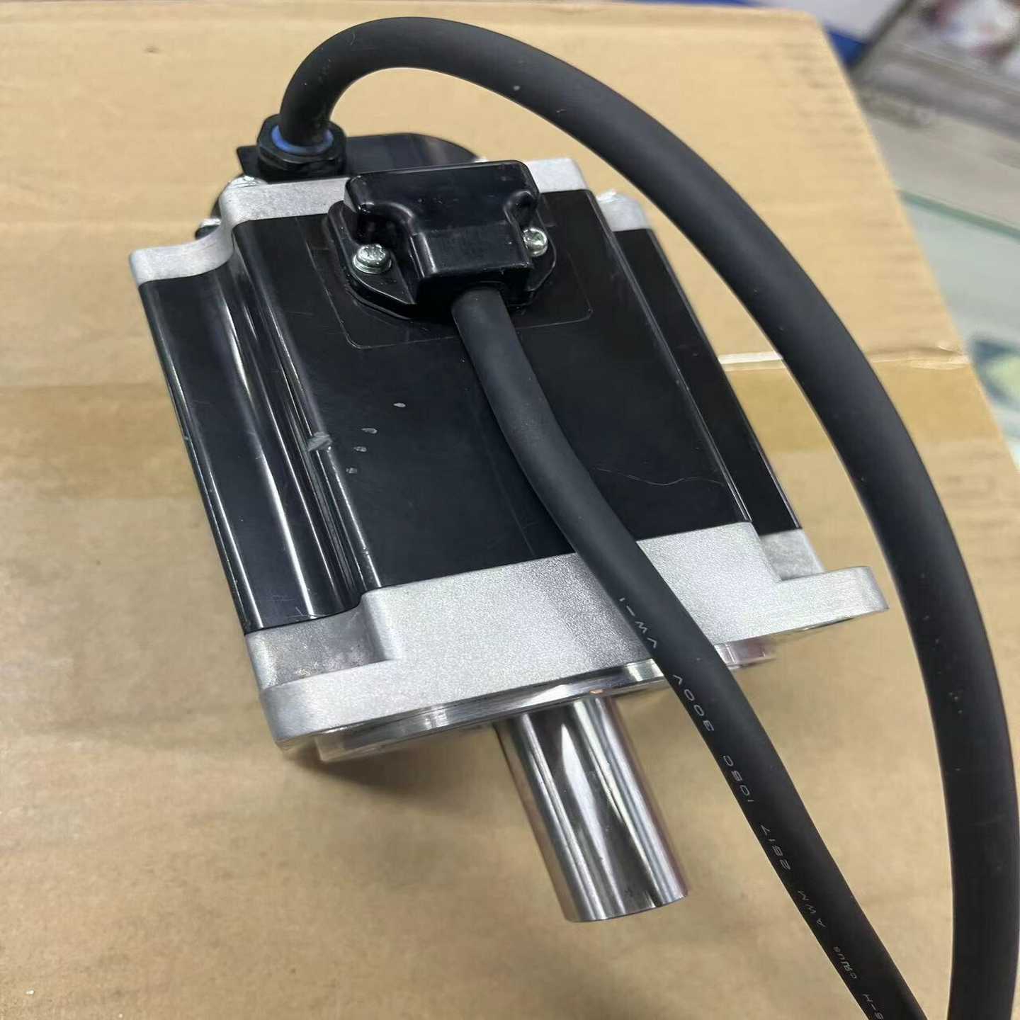 富士伺服电机GYB751D5-RC2功率750W（开胡商行）