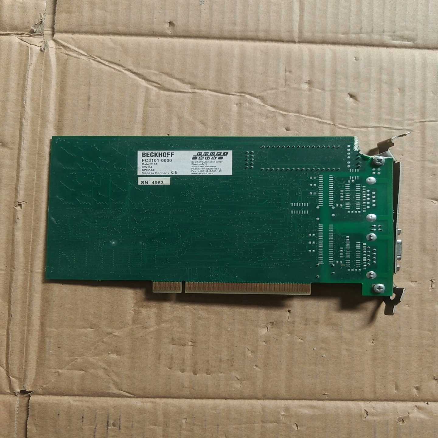 议价倍福FC3101-0000控制卡，挤压变形了，破损了。无法正