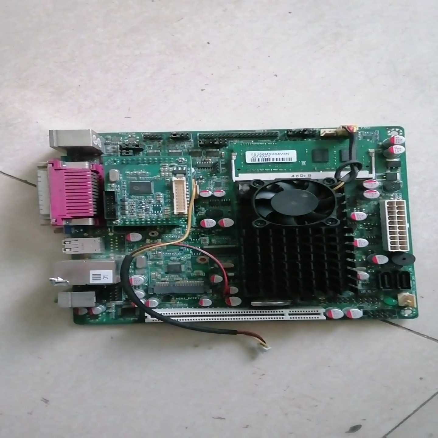 信步主板SV1-D5216 双ⅤGA 带2G内存~询价