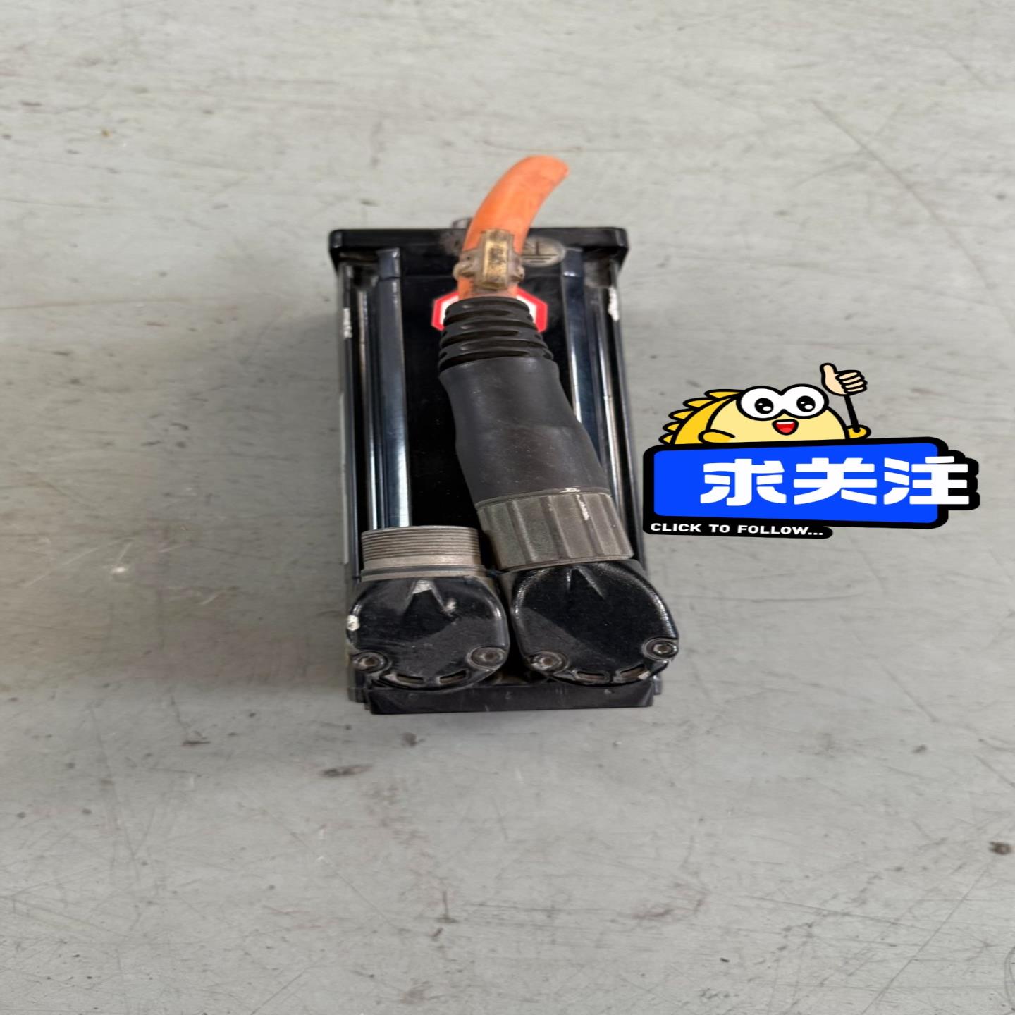 伺服电机BSH0702P32A2A 实物拍摄 ；议价