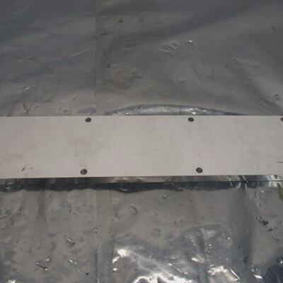 AMAT 002022548 PLATE BLANKOFF SHUTTER ARM106528