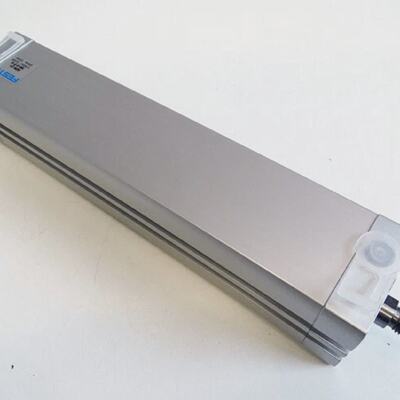 Festo ADN32180APA  576647 pmax 10bar Kompaktzylinder unused