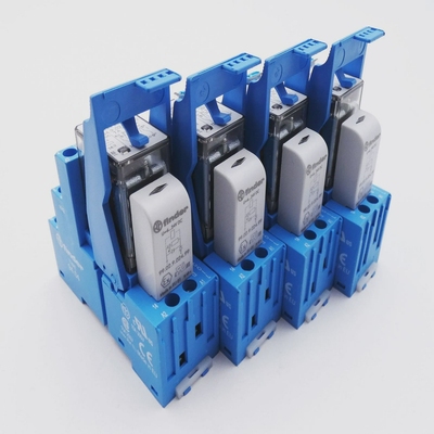 4xFinder55.34.9.024.0040Relais94.54Relaissockel99.