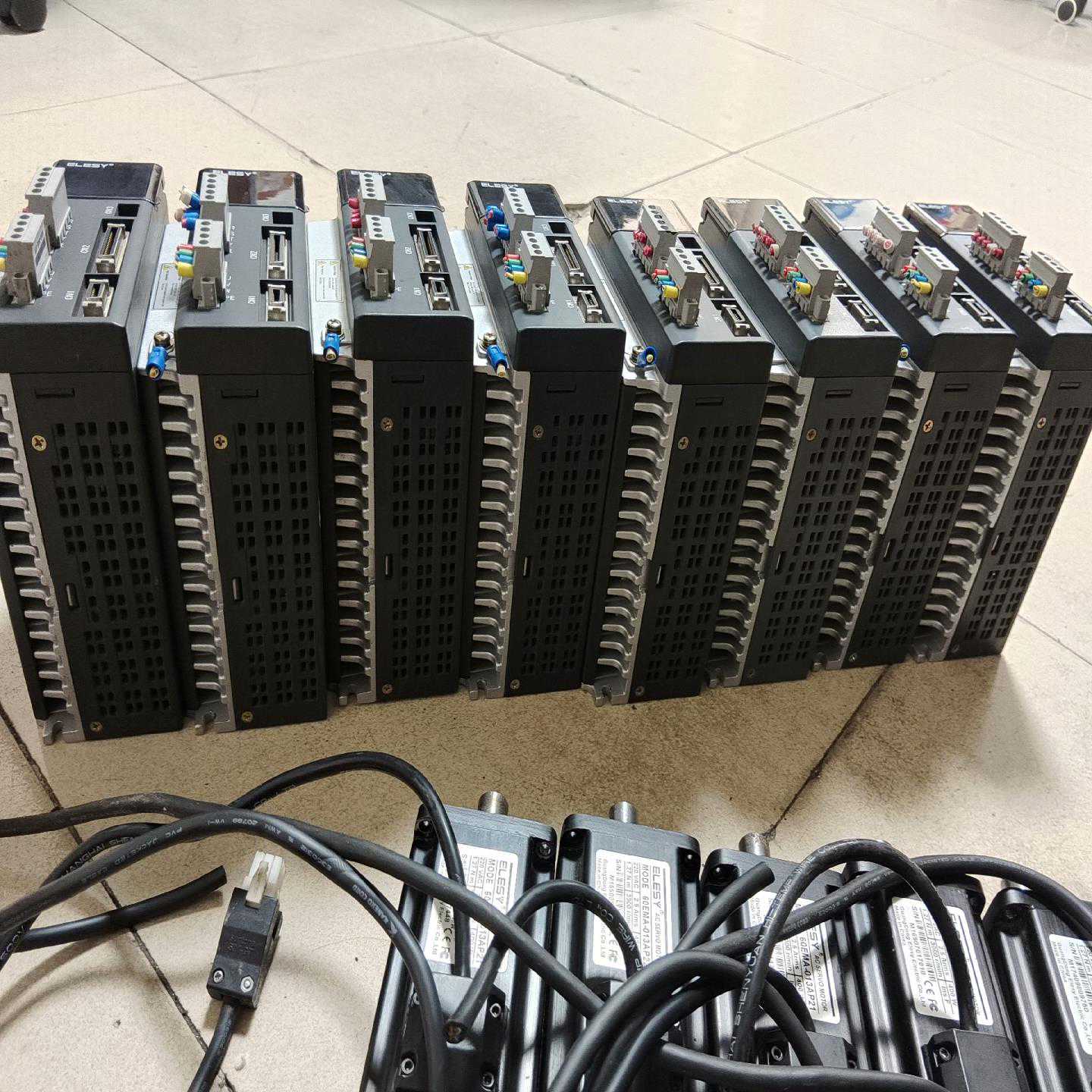 （霸霸电子）台湾明纬DRT-960-24 24V40A 台湾明纬开关电源