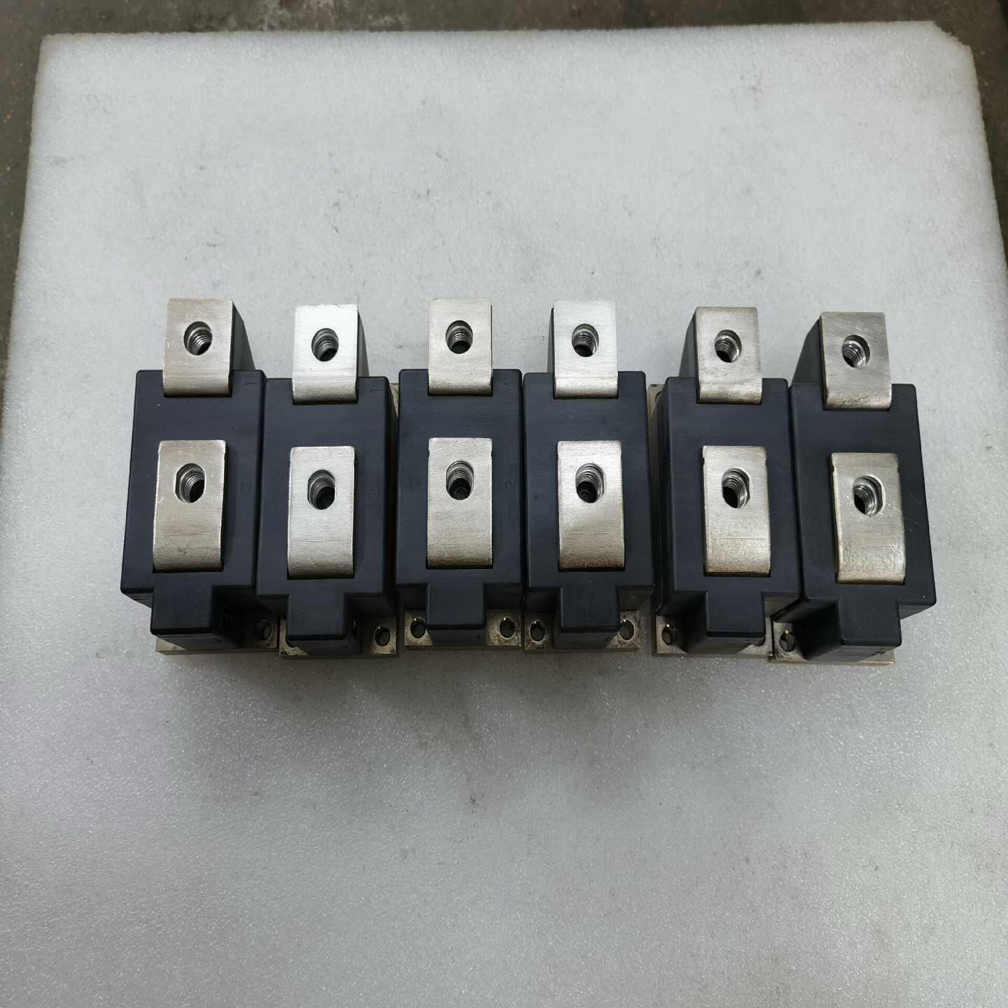 英飞凌TZ430N22KOF可控硅模块，拆机成色如图实物拍摄--议价商品