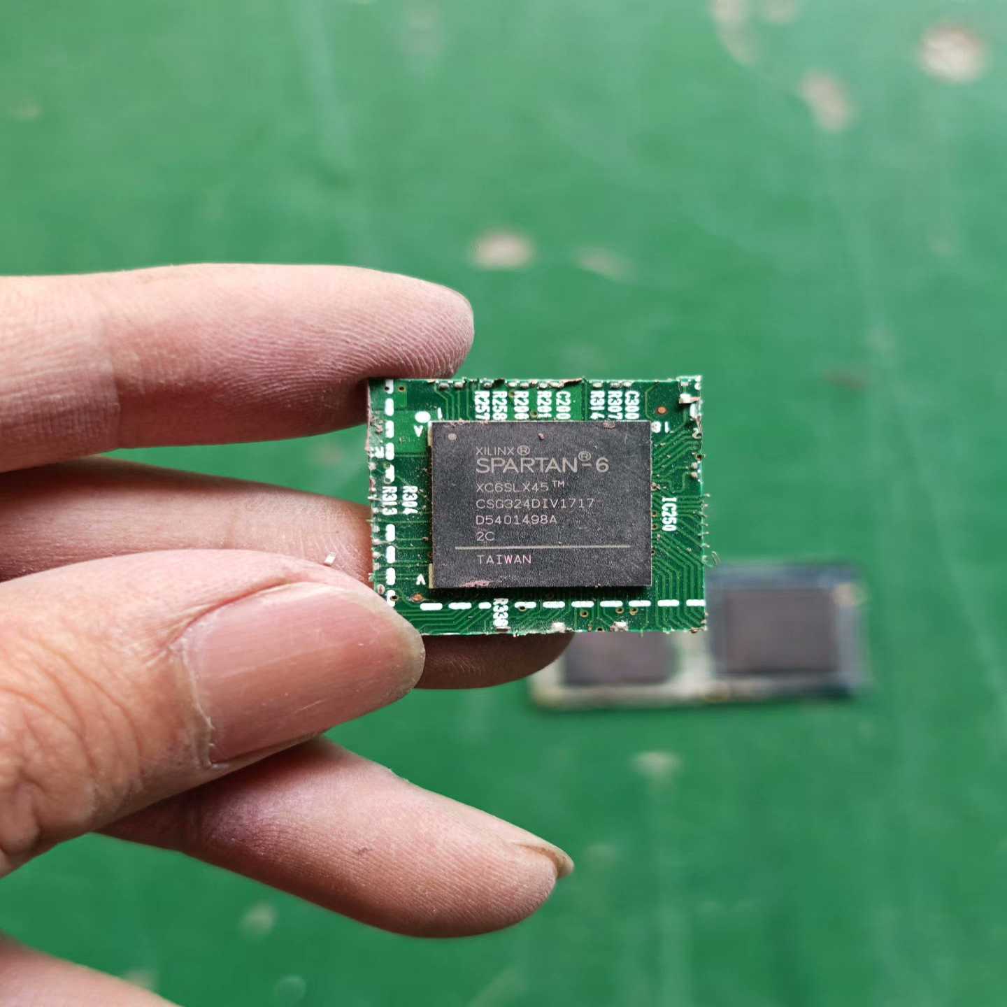 XC6SLX45CSG324。。。只有三只。询价