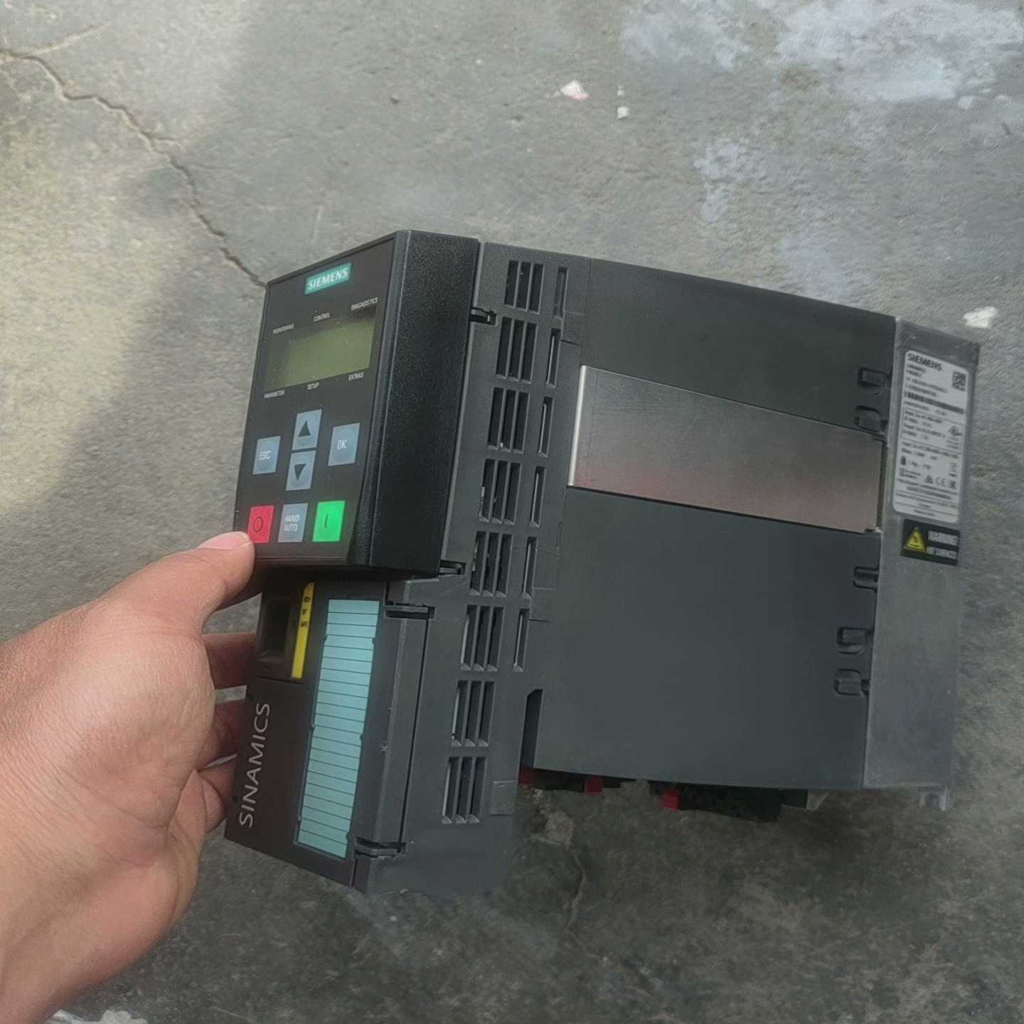 议价西门子PM2x40系列变频器6SL3210-1PE18-0UL现货/维修