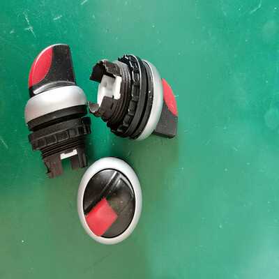 红色选择开关M22-WRLK-R Moeller 21682~询价